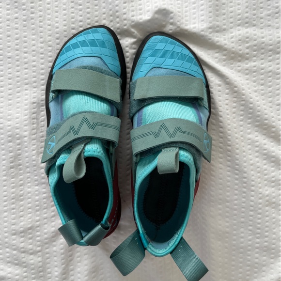 Brand new Butora Rubicon climbing shoes - Picture 1 of 6